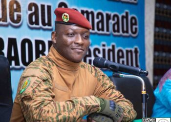 Le Capitaine Ibrahim Traoré rencontre à Bamako les Burkinabè vivant au Mali, en Guinée et Mauritanie