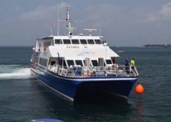 Gabon : Le bateau Victoria frôle la catastrophe au large de Libreville, panique parmi les 322 passagers.