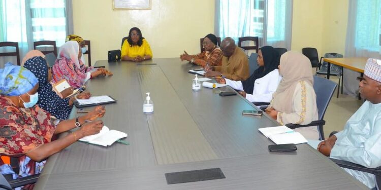 Tchad : La Secrétaire d’État à la Santé exhorte les hôpitaux à renforcer la qualité des soins et l’accueil des patients