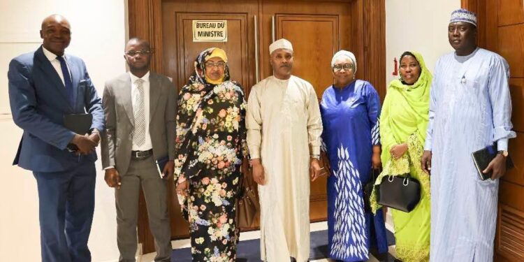 Diplomatie parlementaire : la Commission des Affaires étrangères du Sénat reçue par le Ministre d’État