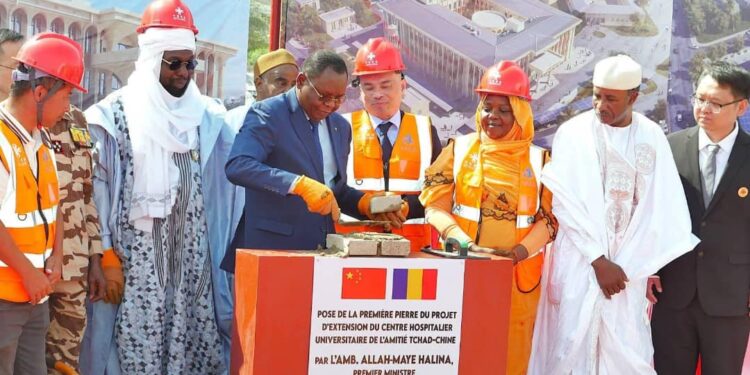 Tchad : Pose de la première pierre pour l&rsquo;extension du Centre Hospitalier Universitaire de l’Amitié Tchad–Chine