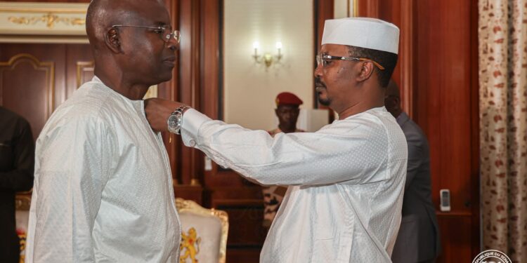 Tchad : Le Représentant du HCR décoré par le Chef de l&rsquo;État