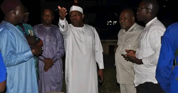 ​N&rsquo;Djaména : Immersion nocturne du Maire pour une ville plus sûre et mieux éclairée