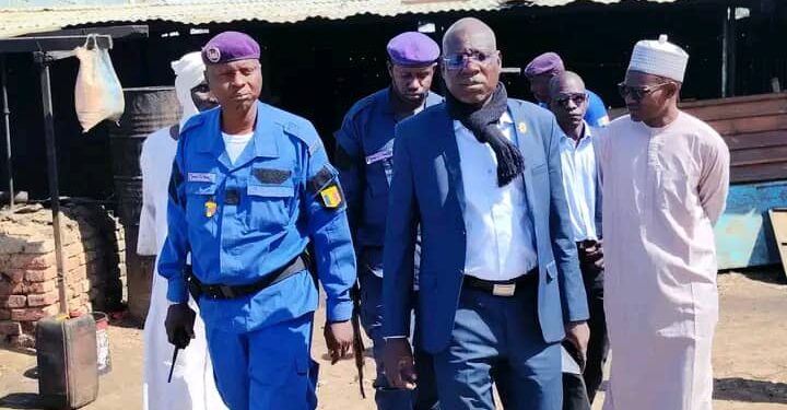 N&rsquo;djamena : Le Maire du 2ᵉ arrondissement inspecte quelques entreprises de transformation alimentaire