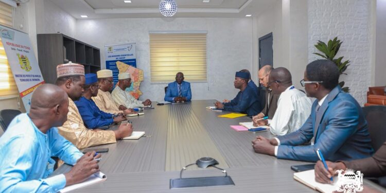 Tchad : Le Ministre Boukar Michel coordonne avec Airtel et Moov Africa la réception imminente de la fibre optique Doba–Iriba