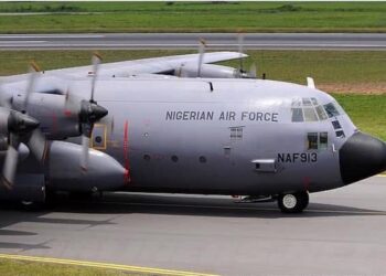نيجيريا تعتمد الدبلوماسية لاستعادة طائرتها العسكرية المحتجزة في بوركينا فاسو