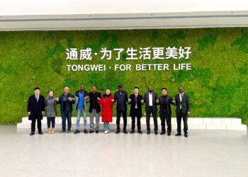 ​Tchad : Le Ministre de l’Eau et de l’Énergie au cœur de l’industrie solaire chinoise