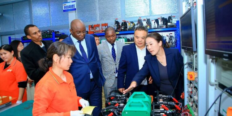 Tchad : Le Ministre de l’Eau et de l’Énergie en mission de travail en Chine