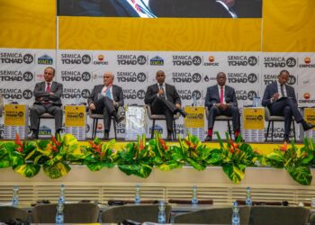 ​Tchad : Les défis des industries extractives au cœur d&rsquo;un panel de haut niveau