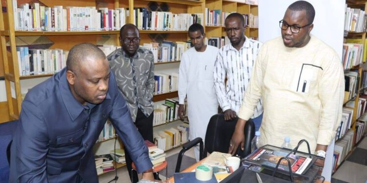 N&rsquo;djamena : Le Maire Senoussi Hassana Abdoulaye à la rencontre de l&rsquo;innovation chez Wenak Labs