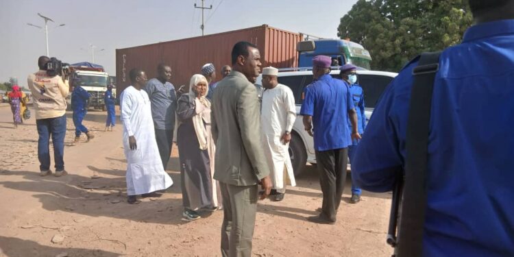 ​N’Djaména : Libération de la voie publique à Ngueli et mise en service du nouveau parc de stationnement