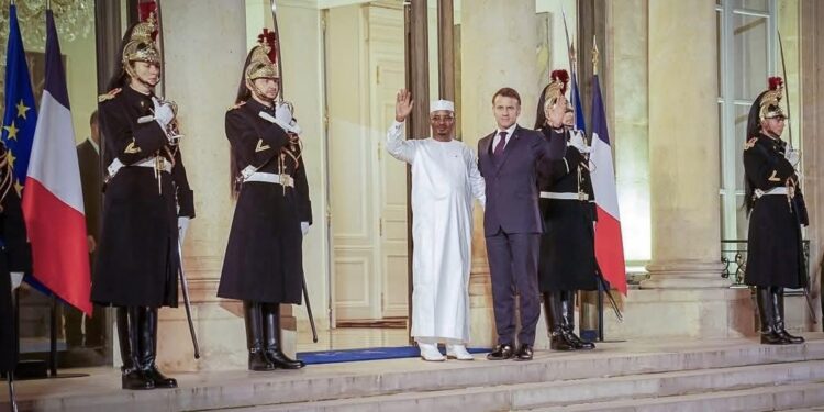 Coopération: Emmanuel Macron et Mahamat Idriss Déby Itno réaffirment leur volonté de partenariat revitalisé