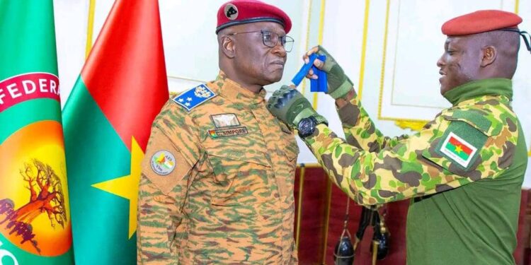 Burkina Faso : le Général Célestin SIMPORÉ élevé au rang de Général de division, un symbole de confiance et de devoir renouvelé