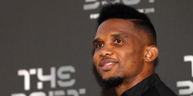 إيقاف صامويل إيتو وتغريمه بعد خروج الكاميرون.