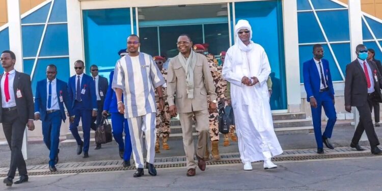 بوركينا فاسو – تشاد: زيارة رسمية لرئيس وزراء بوركينا فاسو لتعزيز التعاون الثقافي