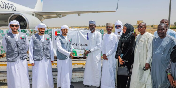 Tchad : Les Émirats Arabes Unis offrent 30 tonnes de dattes en signe de solidarité pour le mois de Ramadan.