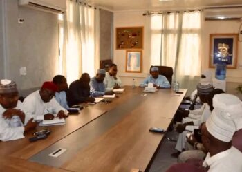 N&rsquo;djamena : Le Maire Senoussi Hassana Abdoulaye échange avec les transporteurs de marchandises