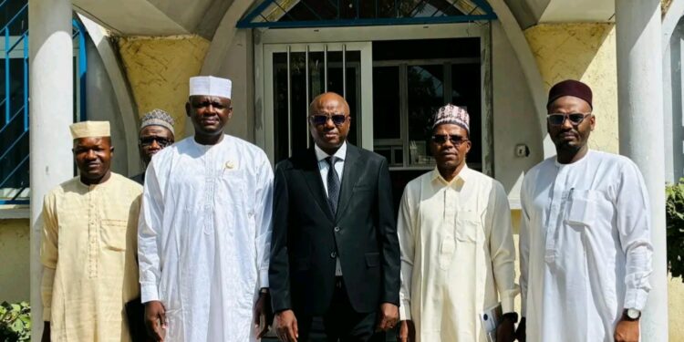 Tchad : Un Sénateur de la Tandjilé reçu par le Ministre de l’Eau et de l’Énergie