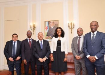 ​Diplomatie : Amina Priscille Longoh reçue par le doyen du corps diplomatique africain à Paris