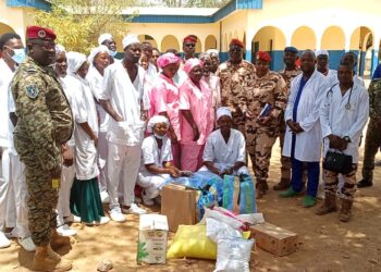 ​Sarh : La Force mixte Tchad-RCA au chevet d’une mère de triplés délaissée