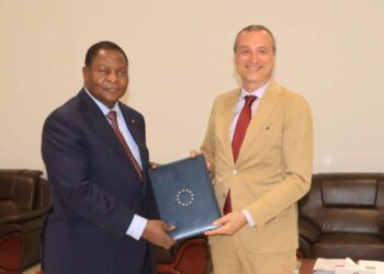 ​RCA : Le Président Faustin Archange TOUADÉRA reçoit l’Ambassadeur de l’Union Européenne