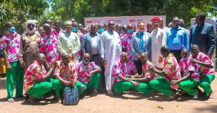 Logone Oriental : la Brasserie du Tchad renforce la filière rizicole à Dogoutou