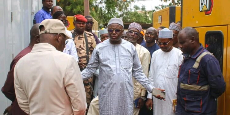 Tchad : Le Ministre de l&rsquo;eau et de l&rsquo;énergie visite la centrale électrique de Djambalbar