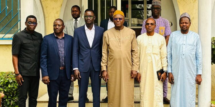 Tchad : Le Ministère de l’Eau et de l’Énergie explore des solutions technologiques avec Comcore Technology