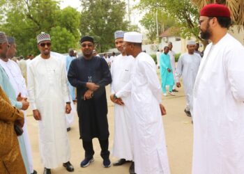 Tchad : Le Ministre de la Communication félicité par ses équipes pour sa reconduction