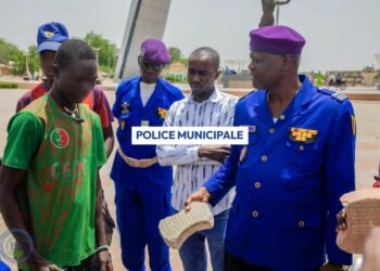 ​N’Djaména : deux individus interpellés pour vol de pavés à la Place de la Nation