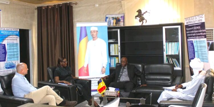 Tchad : Le Ministre de l&rsquo;eau et de l&rsquo;énergie reçoit une délégation du groupe belge ABC