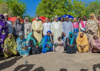 ​N’Djaména : La commune reçoit 100 étals de Qatar Charity pour les vendeuses du marché Al Afia