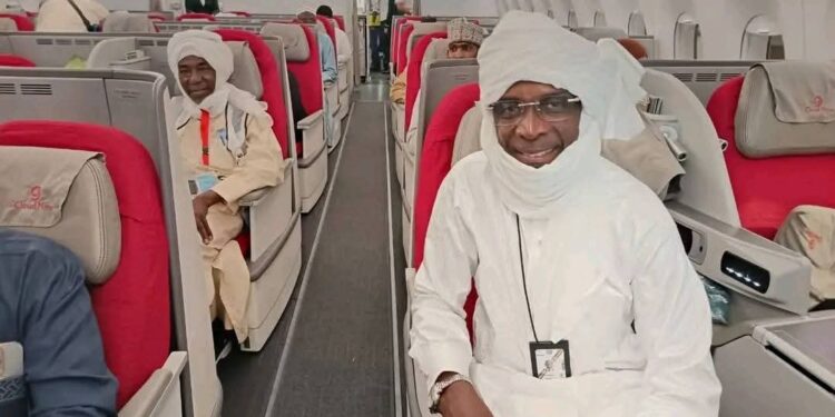 Hadj 2026 : Le président de l’ORGEP s&rsquo;envole avec la délégation des pèlerins vers l’Arabie Saoudite