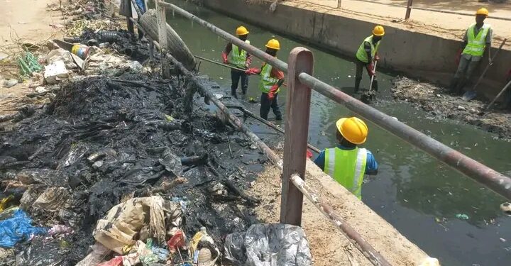 N’djamena : La Commune Centrale et le Projet PILIER s’engagent pour un curage intensif des caniveaux
