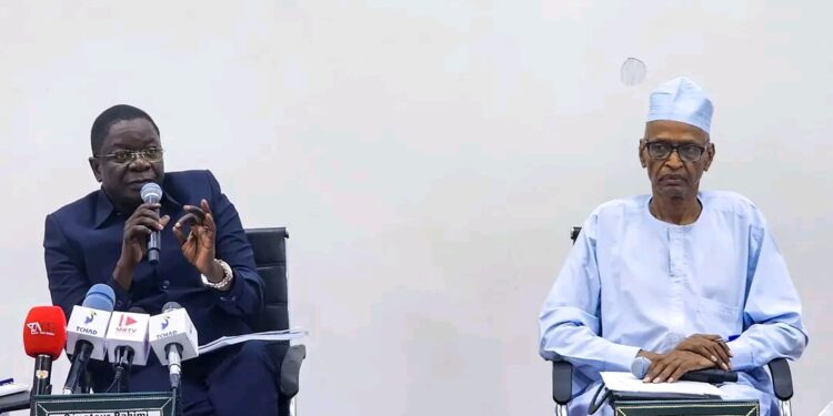 Tchad : Pahimi Padacké Albert anime une conférence-débat sur la décentralisaton à l’ENA