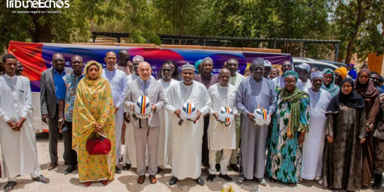 Tchad : 1 200 casques offerts par la Chine aux conducteurs de moto-taxis de N&rsquo;djamena
