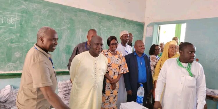 Tchad : Le DG de l’ONECS inspecte les différents sites de correction du Baccalauréat