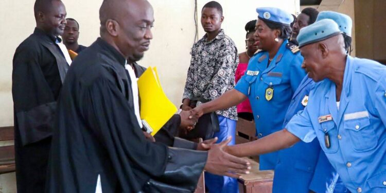 Tchad : 5 agents des douanes prêtent serment au tribunal de N’Djaména