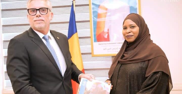 Tchad : Le nouveau Directeur pays du PAM présente ses copies figurées à la Ministre déléguée Fatimé Aldjineh Garfa