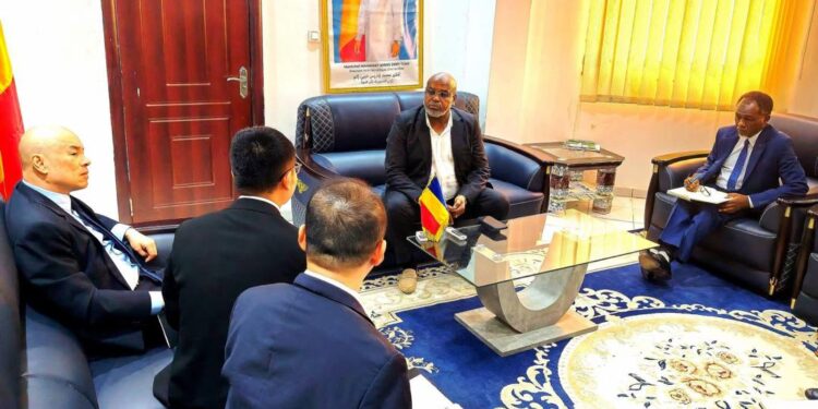 Tchad : L&rsquo;achèvement de l&rsquo;Hôtel Toumaï Palace au cœur des échanges entre le ministre de l&rsquo;Urbanisme et l&rsquo;ambassadeur de Chine