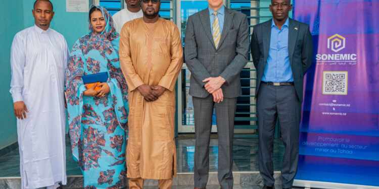 Tchad : La SONEMIC et l&rsquo;ambassade des États-Unis explorent les opportunités d&rsquo;investissement minier
