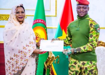 Burkina Faso : Le Capitaine Ibrahim Traoré reçoit une émissaire tchadienne à Ouagadougou