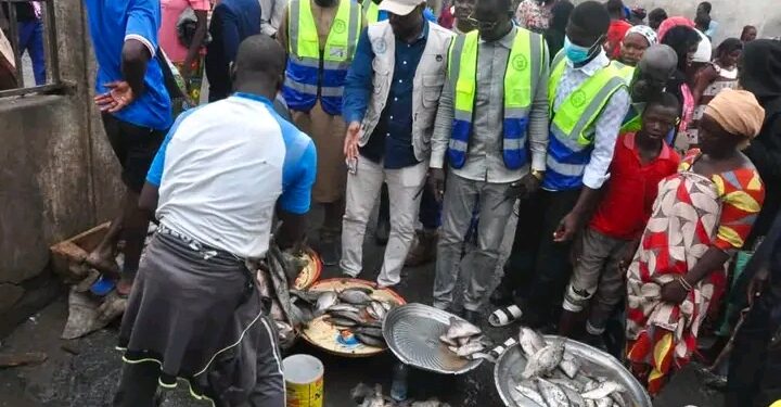 N’Djaména : Renforcement de l’hygiène dans les marchés, la police sanitaire municipale sensibilise les vendeurs