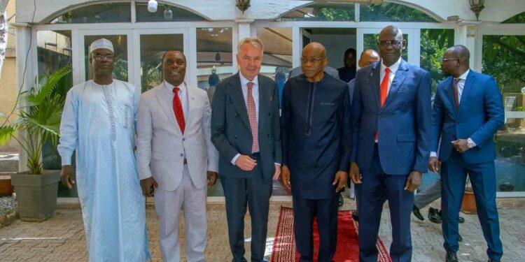 Tchad : Le Médiateur de la République reçoit l&rsquo;envoyé personnel du Secrétaire général des Nations Unies pour le Soudan