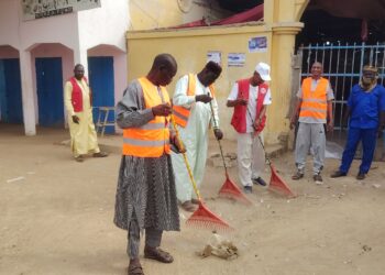 Batha : la commune d’Ati et la Croix-Rouge du Tchad unissent leurs efforts pour une vaste journée de salubrité