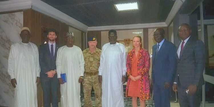 Tchad–Royaume-Uni : Renforcement de la coopération en matière de défense et d&rsquo;aide humanitaire