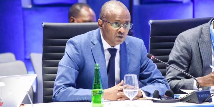 Tahir Hamid Nguilin conduit la délégation de la CEMAC aux échanges financiers avec la France à Bangkok