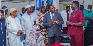 Tchad : Face à l&rsquo;épidémie de dengue, le Premier ministre évalue la prise en charge des patients sur le terrain