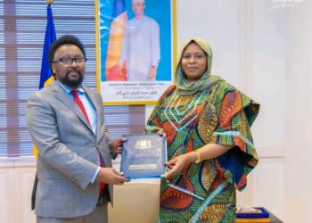 Diplomatie : le nouvel ambassadeur de Somalie au Tchad présente les copies figurées de ses lettres de créance