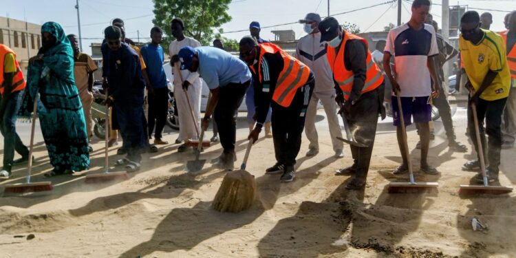 N’Djaména : Adoum Hassan Djimet et Ousmane Bremé unissent leurs forces pour un 7ᵉ arrondissement plus propre